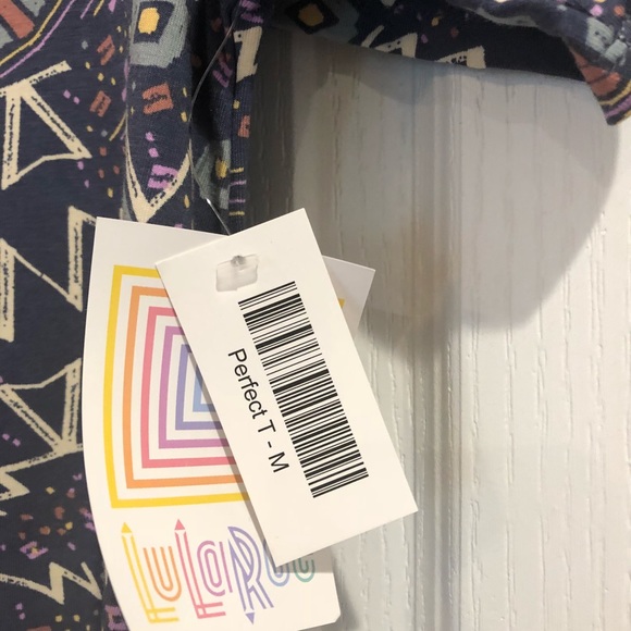 NWT Perfect Tee - Picture 3 of 4